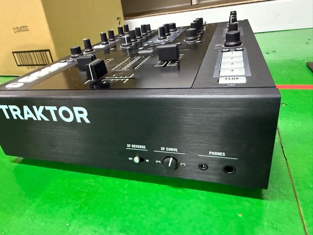 ス*ブ様 TRAKTOR KONTROL Z2 DJミキサー