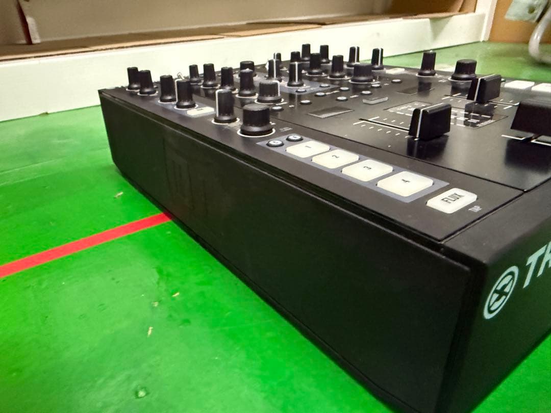 ス*ブ様 TRAKTOR KONTROL Z2 DJミキサー