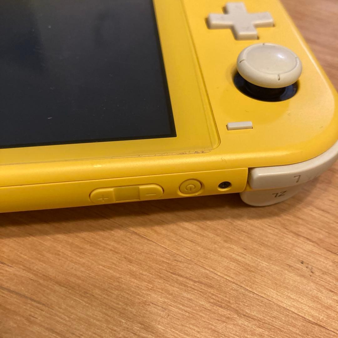 スイッチライト　イエロー　ジャンク品