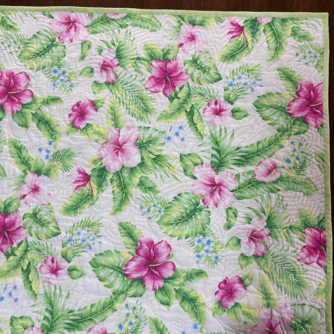 完成品　ハワイアンキルト　ティアレ　タペストリー 約81cm 送料込み 匿名配送