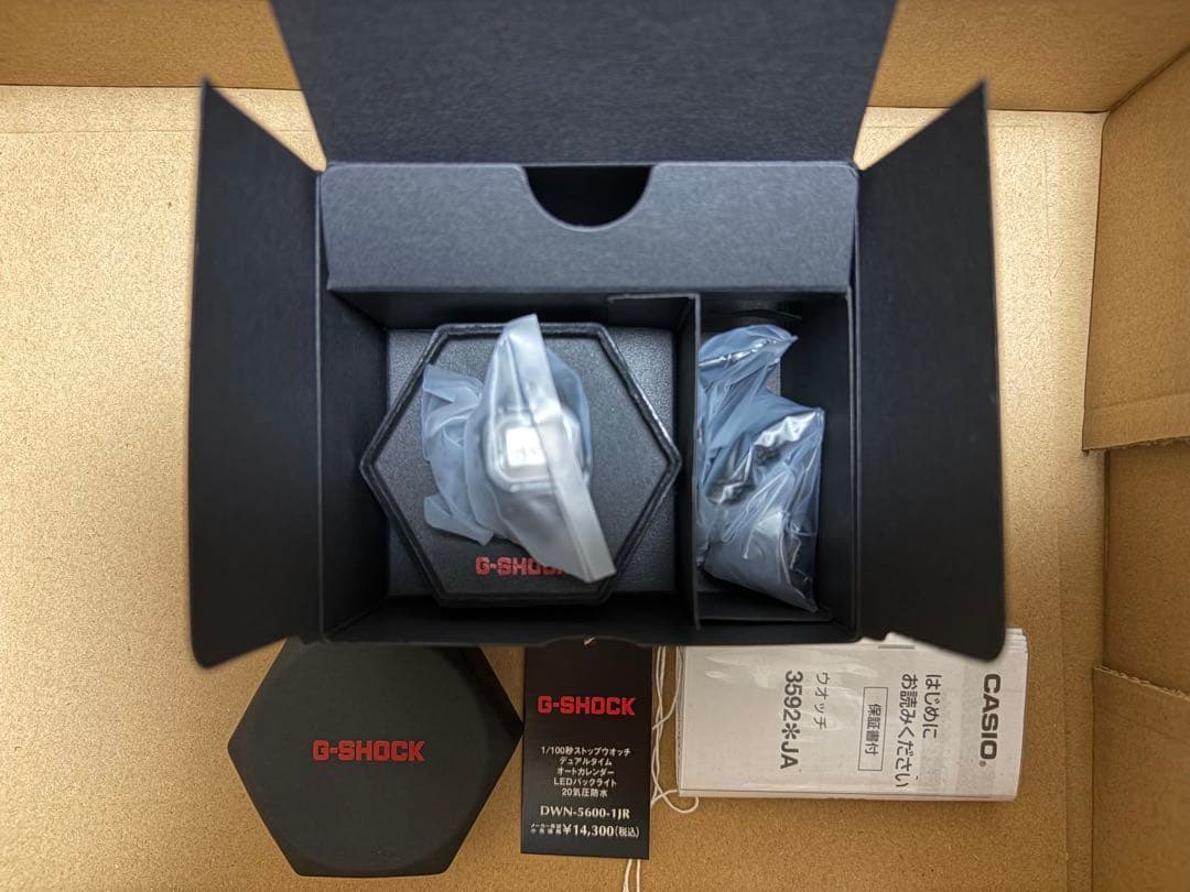 新品 CASIO G-SHOCK NANO DWN-5600-1JR ブラック