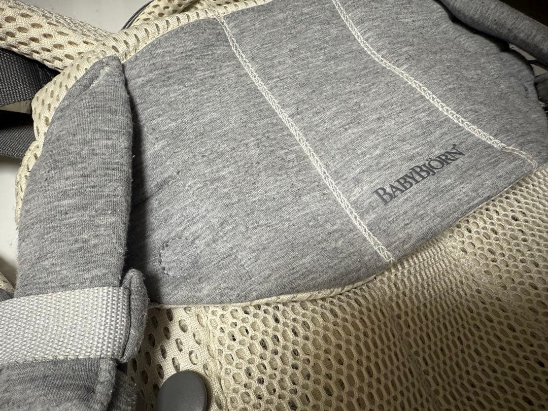 BABYBJORN 抱っこ紐 クリーム