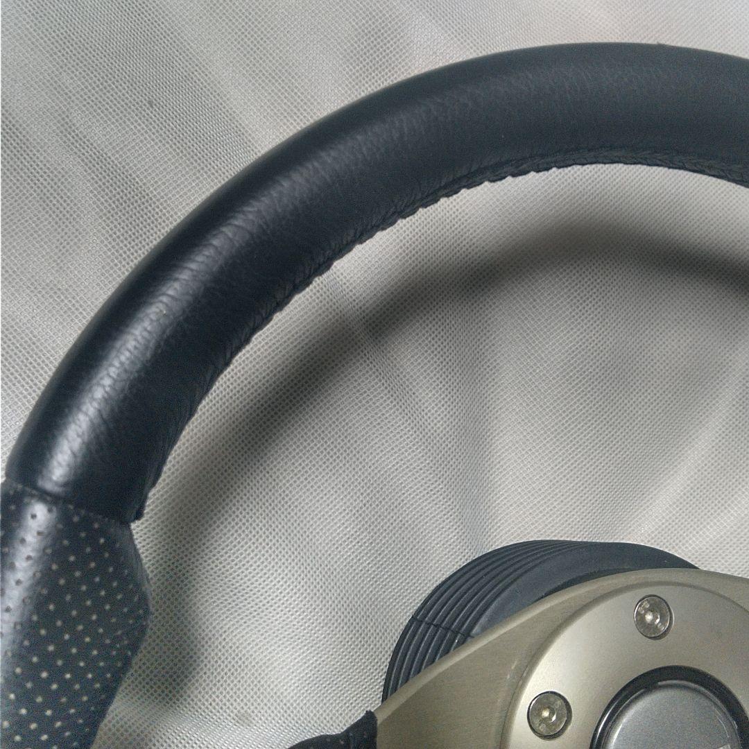 MOMO RACE レザーステアリング　32Φ　汎用ボス付