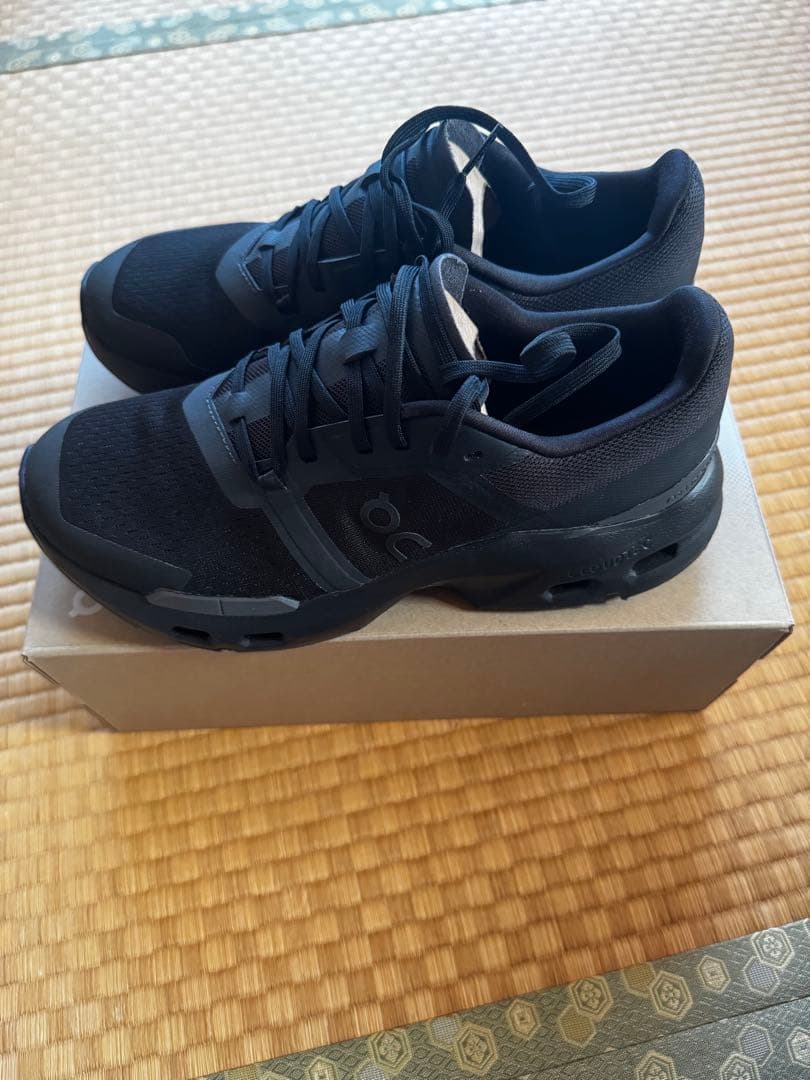 On（オン）Cloudpulse サイズ8（26㎝）