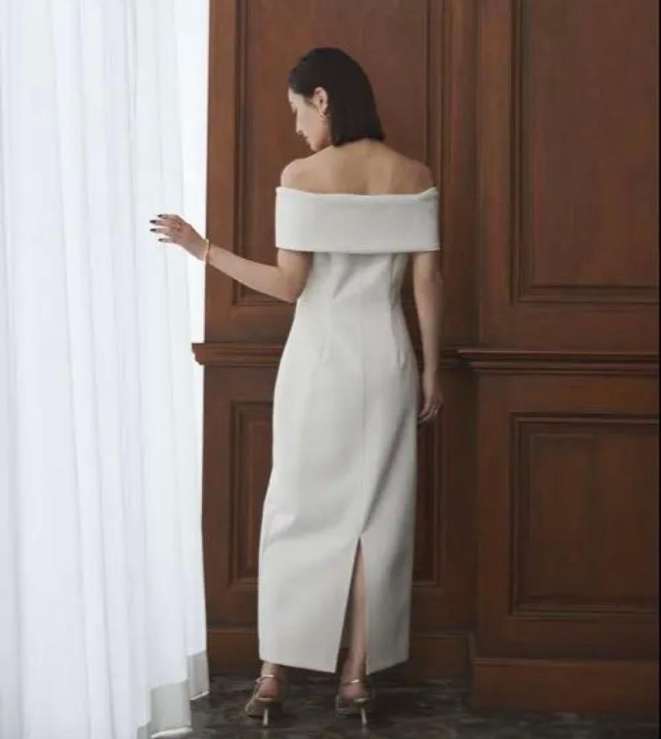 【値下げ中✨】anuans オフショルコンシャスワンピース