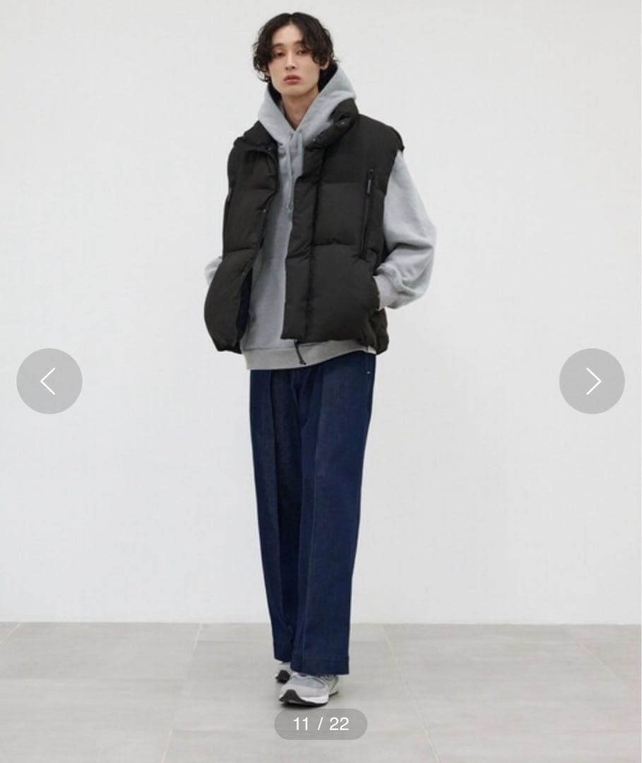 パブリックトウキョウ　THERMOLITEミニマルパデットベスト　ブラック