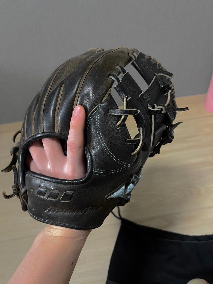値下げ可能 Mizuno グローブ 硬式 軟式 グローブ入れとボール付き 内野用