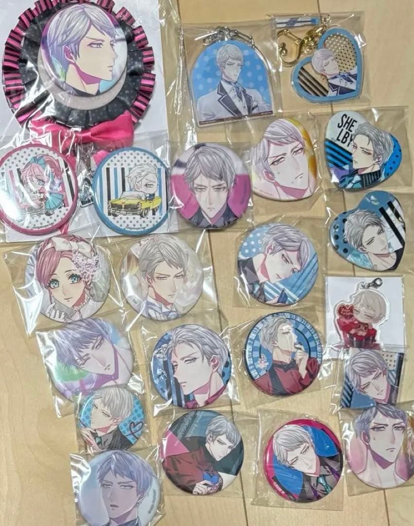 キューピット・パラサイト　シェルビー　缶バッジ　アクリルキーホルダー　まとめ売り