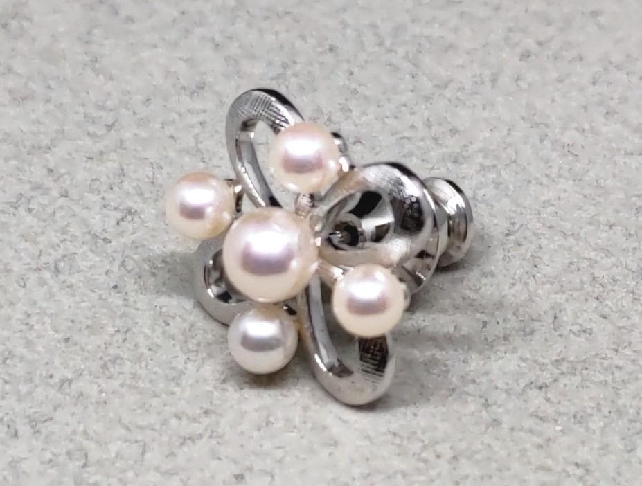 MIKIMOTO ミキモト　パール真珠　SILVER　ピンバッジ　40450