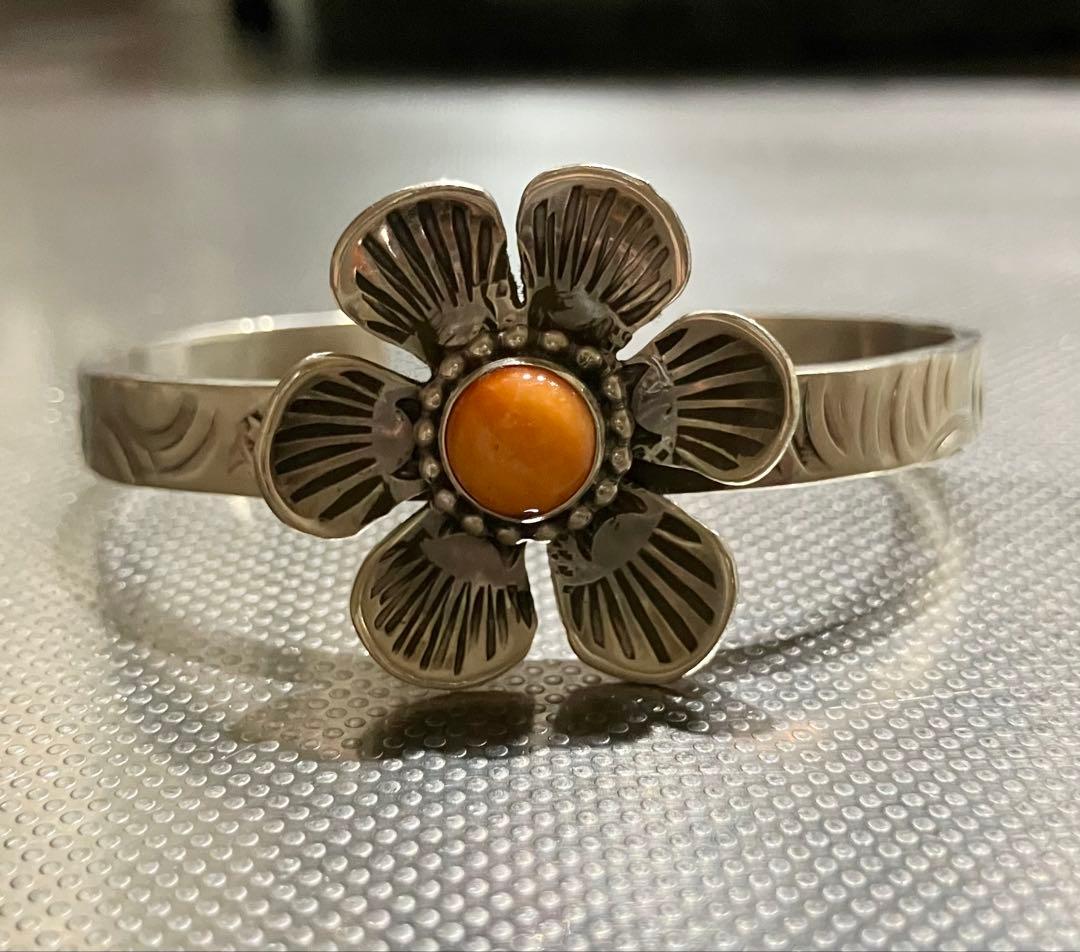 ピヨ様売約済　ビンテージ ナバホ STERLINGSILVER バングル 花