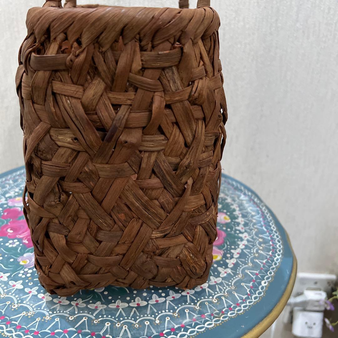 n*5様 〈最後値下げ〉山葡萄のかごバッグ　乱れ編み