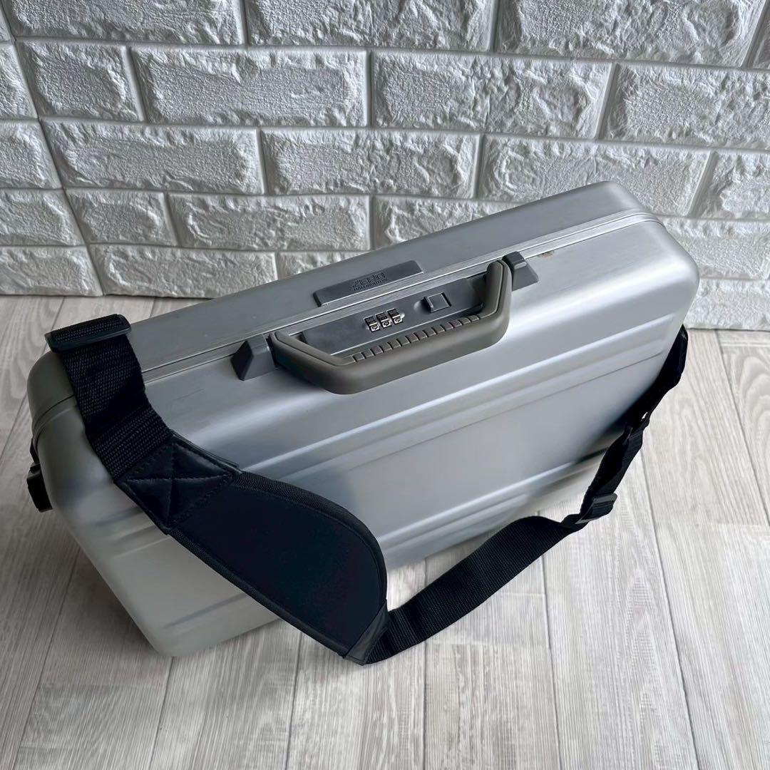 【希少】ゼロハリバートン 2way アタッシュケース ビジネスバッグ アルミ