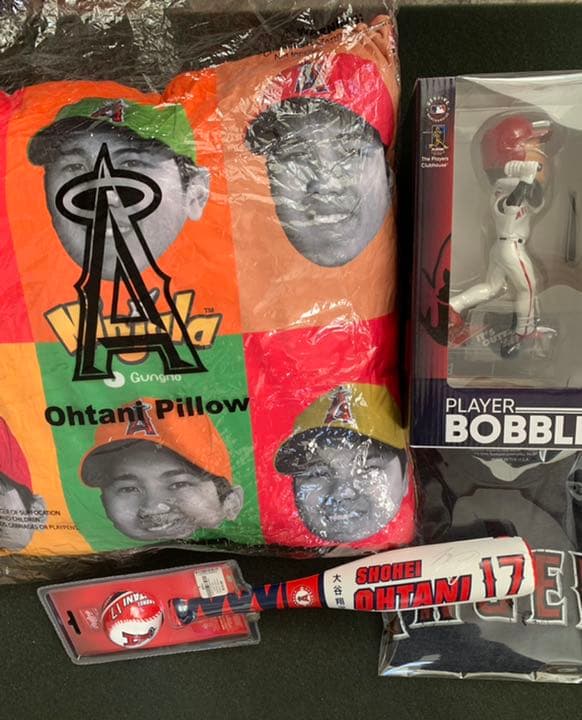 ★限定品あり　大谷翔平　ボブルヘッド　ピロー　限定　Tシャツ　他