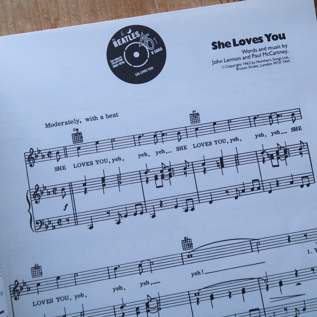 セール！ 洋楽譜　 ビートルズ　シングルコレクション 1962-70