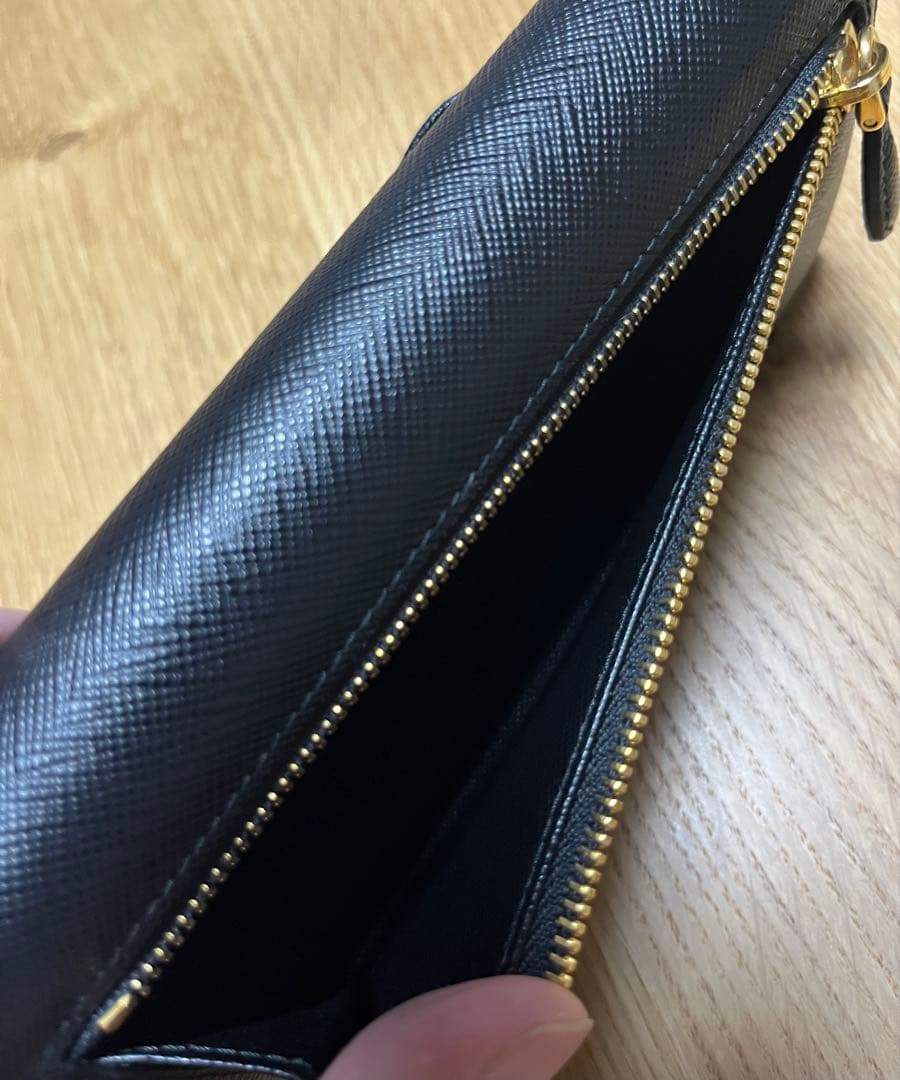 ☆美品☆ PRADA 長財布 リボン1MH132 サフィアーノ ブラック