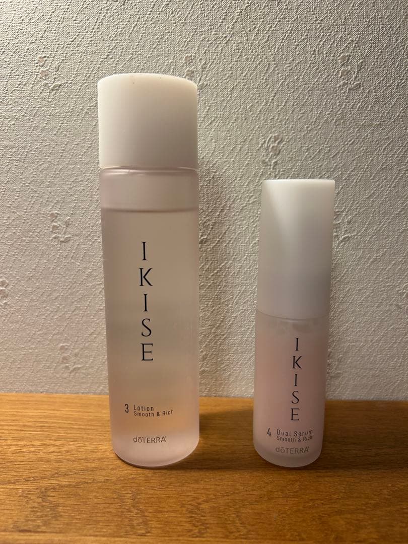 ドテラ　IKISE ローション＆セラム セット