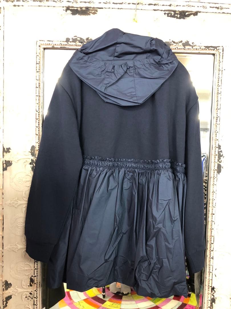 新品タグ付き Herno ヘルノ フード付きネイビーアウター ジャンパー　44