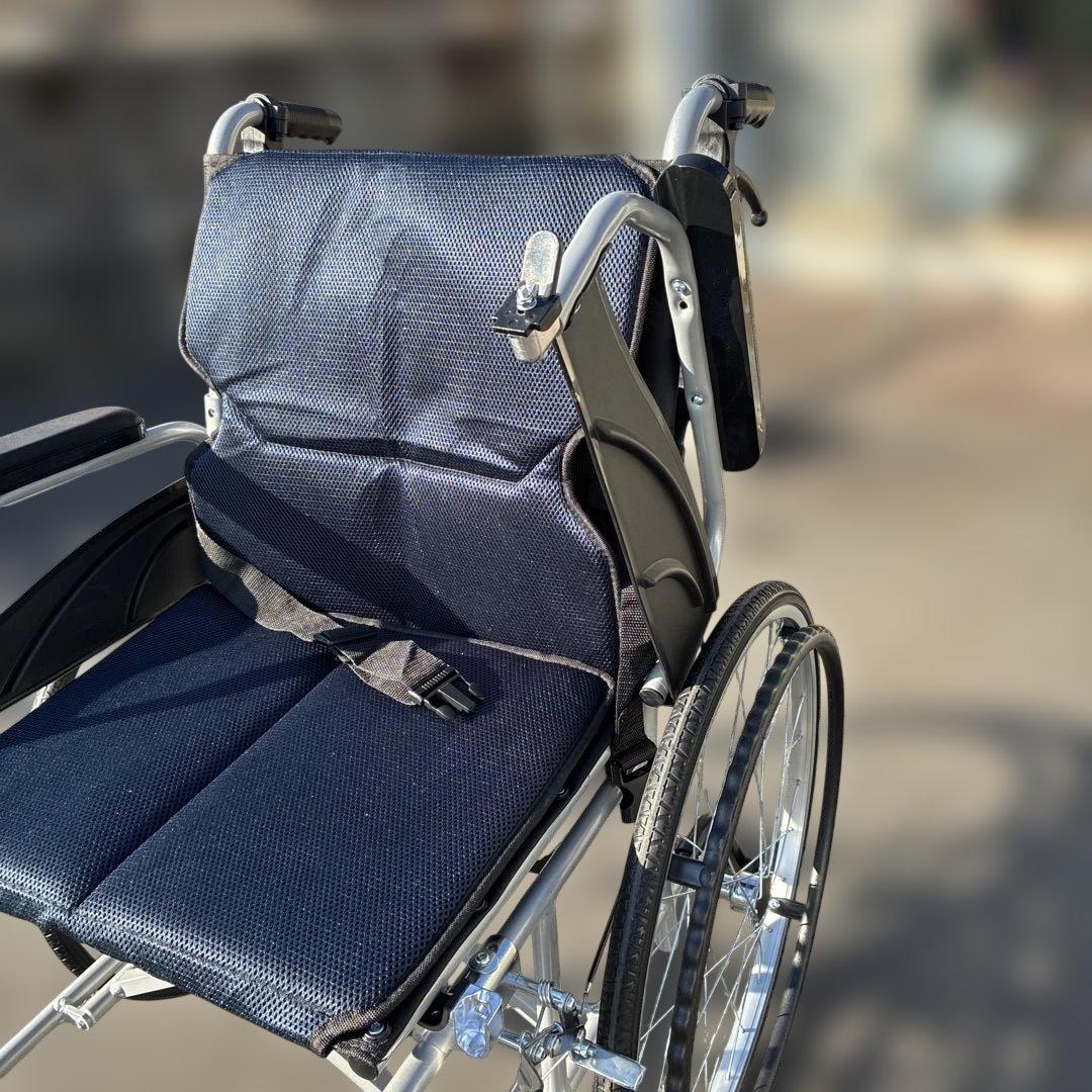 自走用車椅子 W2505 黒