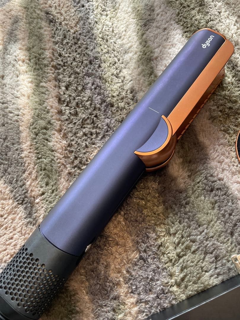 ダイソン Dyson Airstrait ストレイトナー HT01DBBC