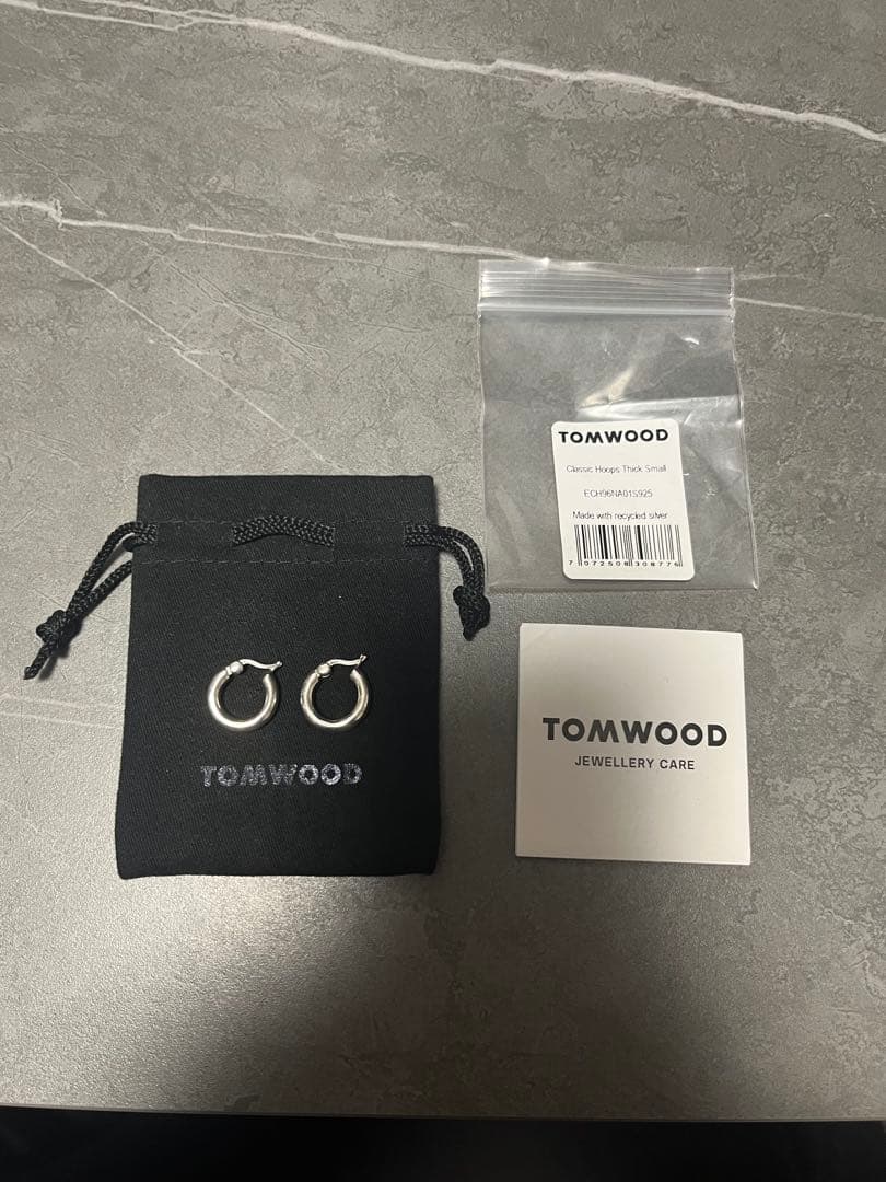 TOM WOOD トムウッド クラシック フープ ピアス S