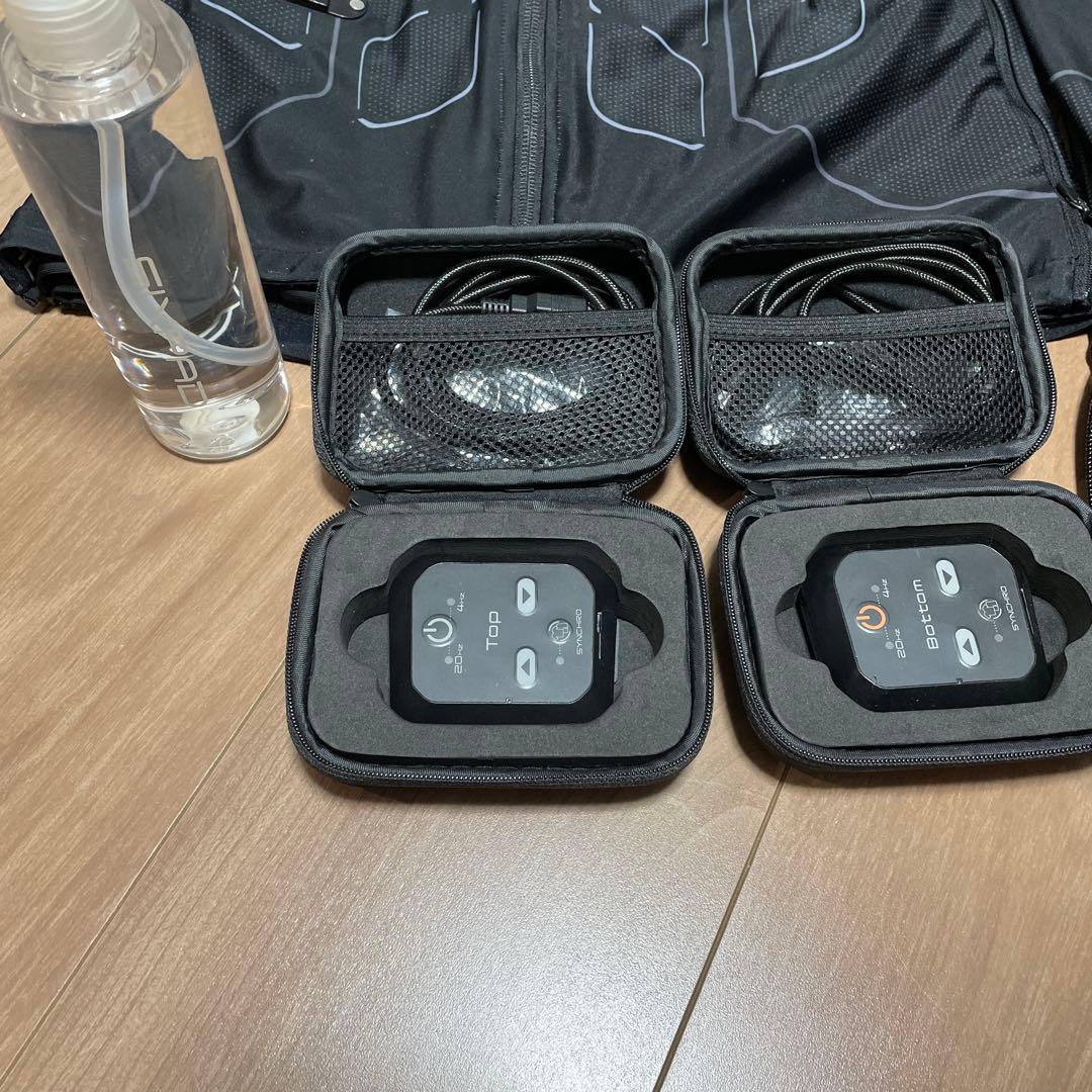 ウルフ！！ SIXPAD EMSトレーニングウェアセット