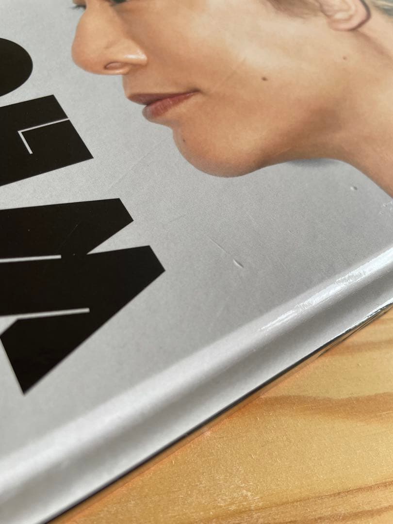 香取慎吾 個展　WHO AM I 図録