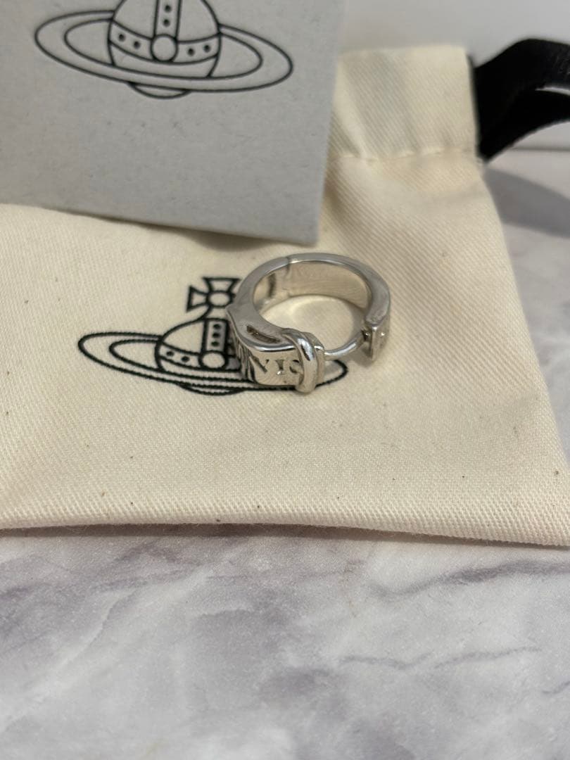 ☺︎限定割引中☺︎販売証明書有Vivienneシルバーシングル フープピアス