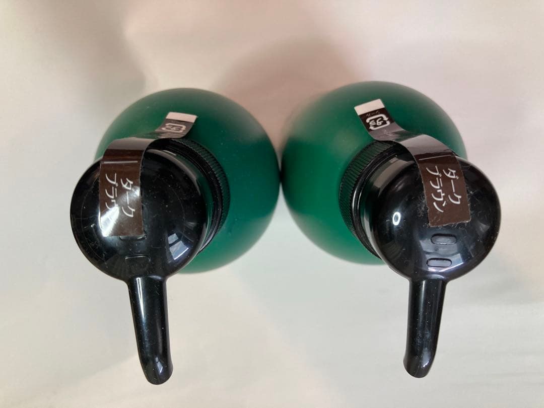 週末特価！<未開封>2本セット リシリカラーシャンプー ダークブラウン500ml