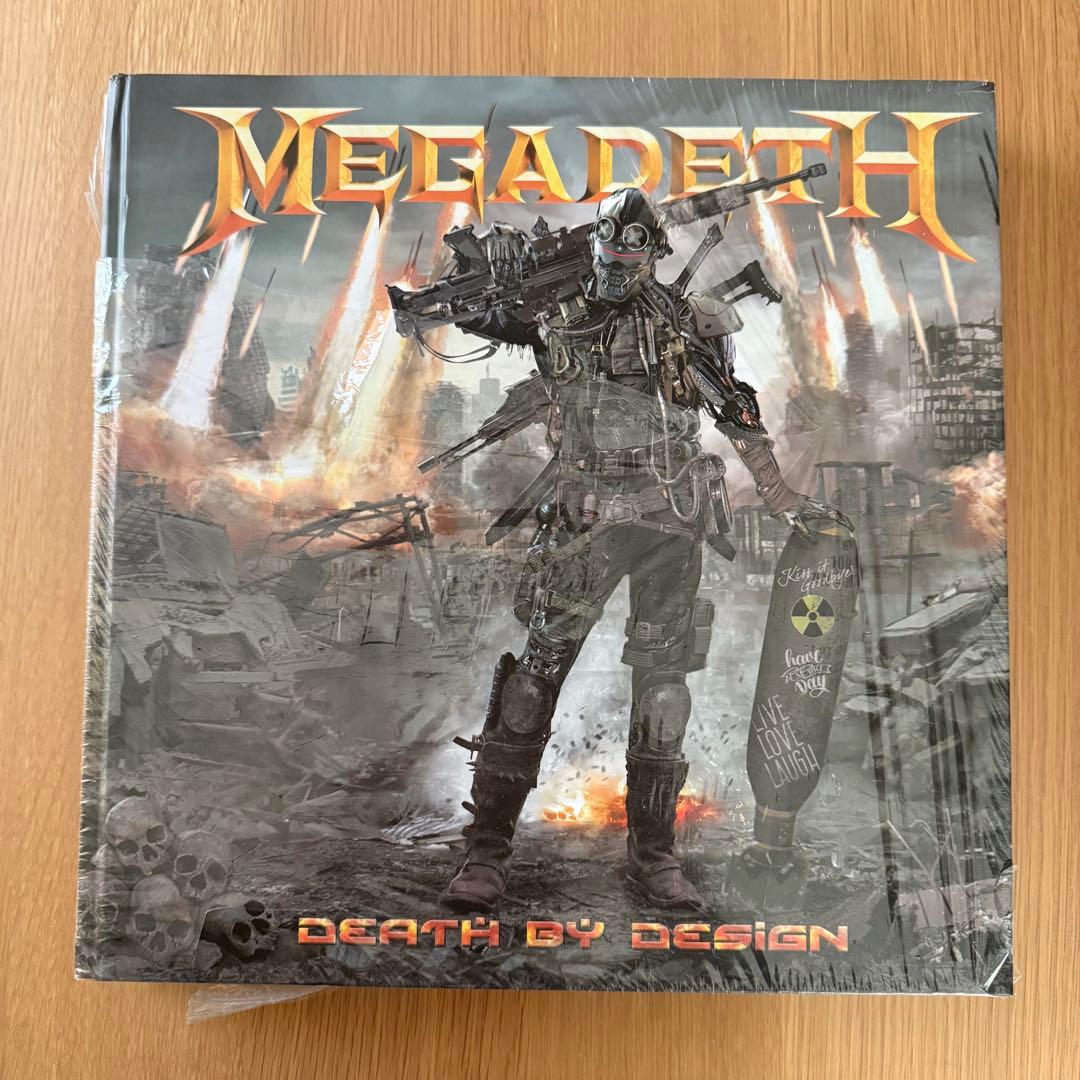 【期間限定値下】【絶版】MEGADETH DEATH BY DESIGN 重厚本