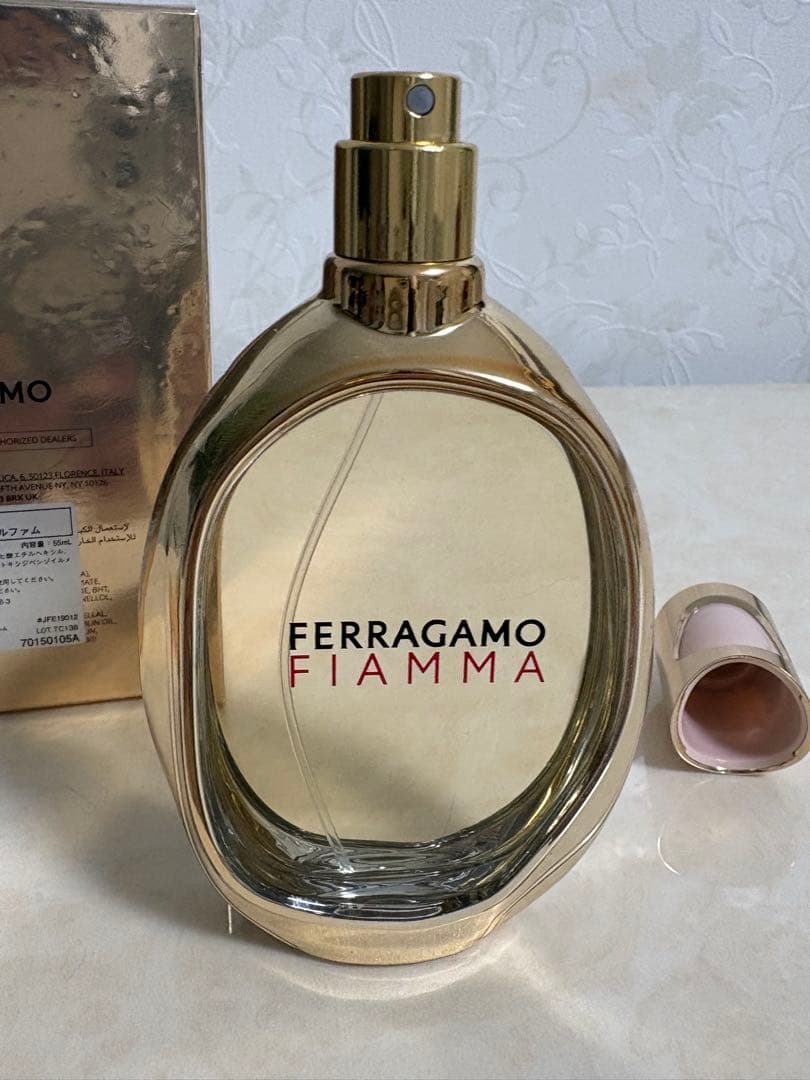フェラガモ　フィアンマ　オーデパルファム 55ml