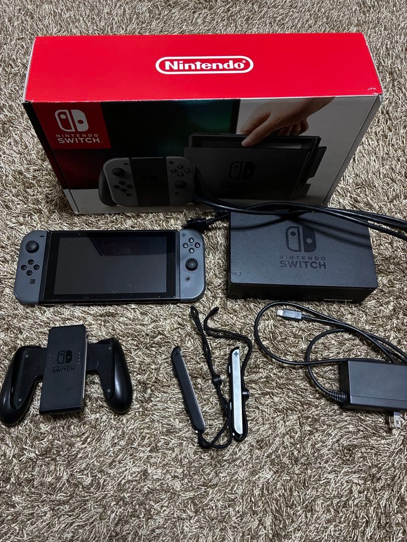 Nintendo Switch 本体 64GBsdカード付き