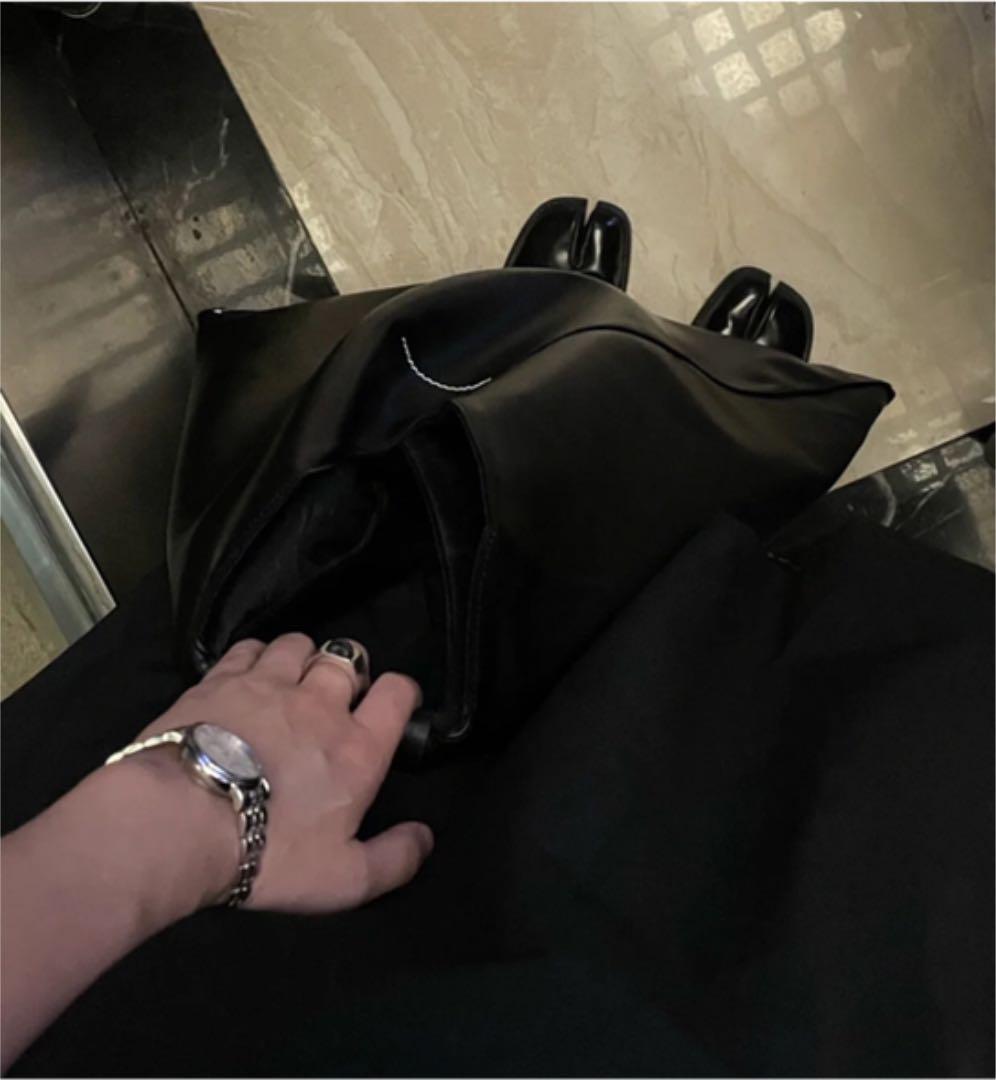 MM6 Maison Margiela ブラックスリングバッグ