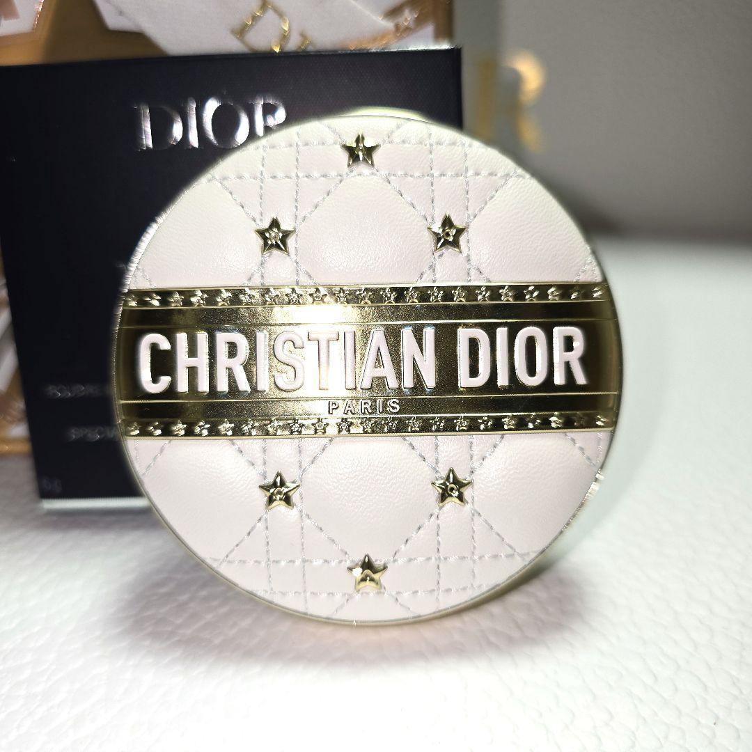 Dior♥ディオールスキンフォーエヴァーグロウ ルミナイザー ホリデー