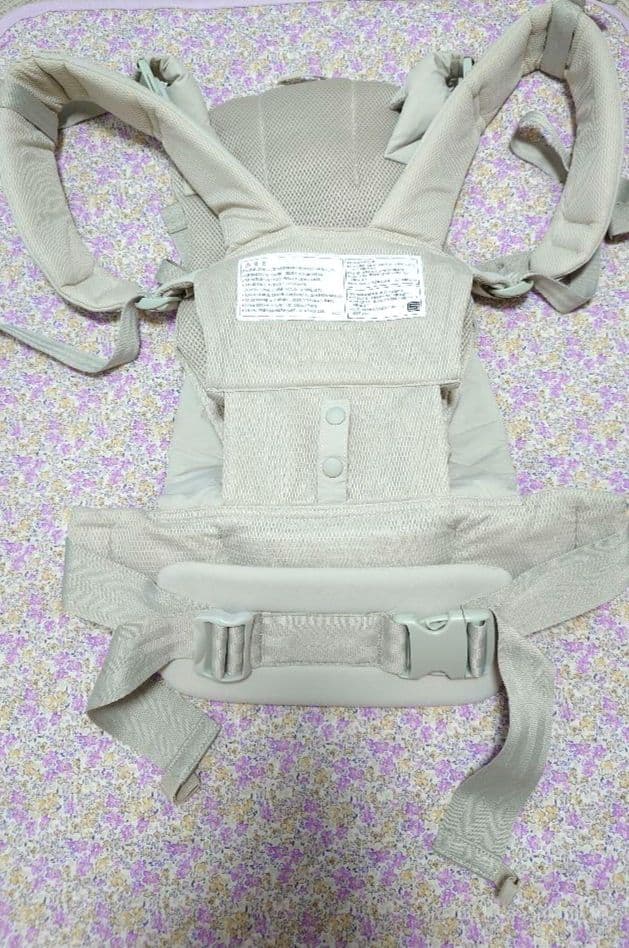 ピトレスク　ベビーキャリアオン　抱っこ紐