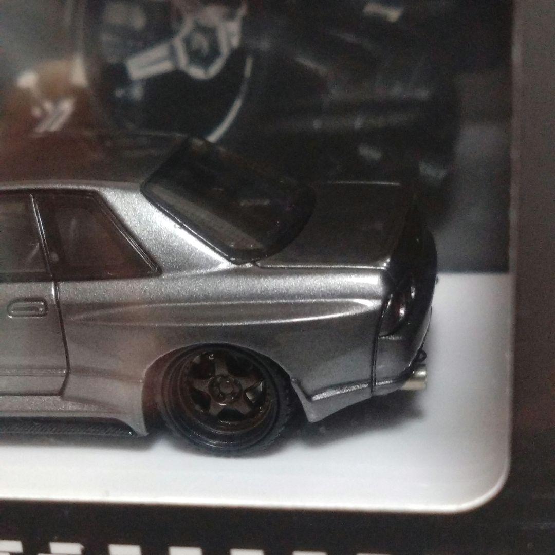【数量限定品】FH 1/64 GT‐R GARAGE ACTIVE R32