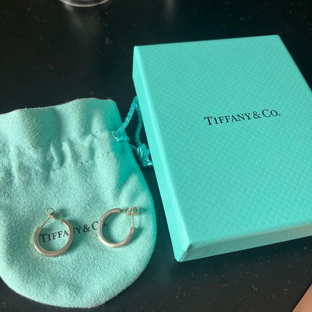 シルバー フープピアス　Tiffany