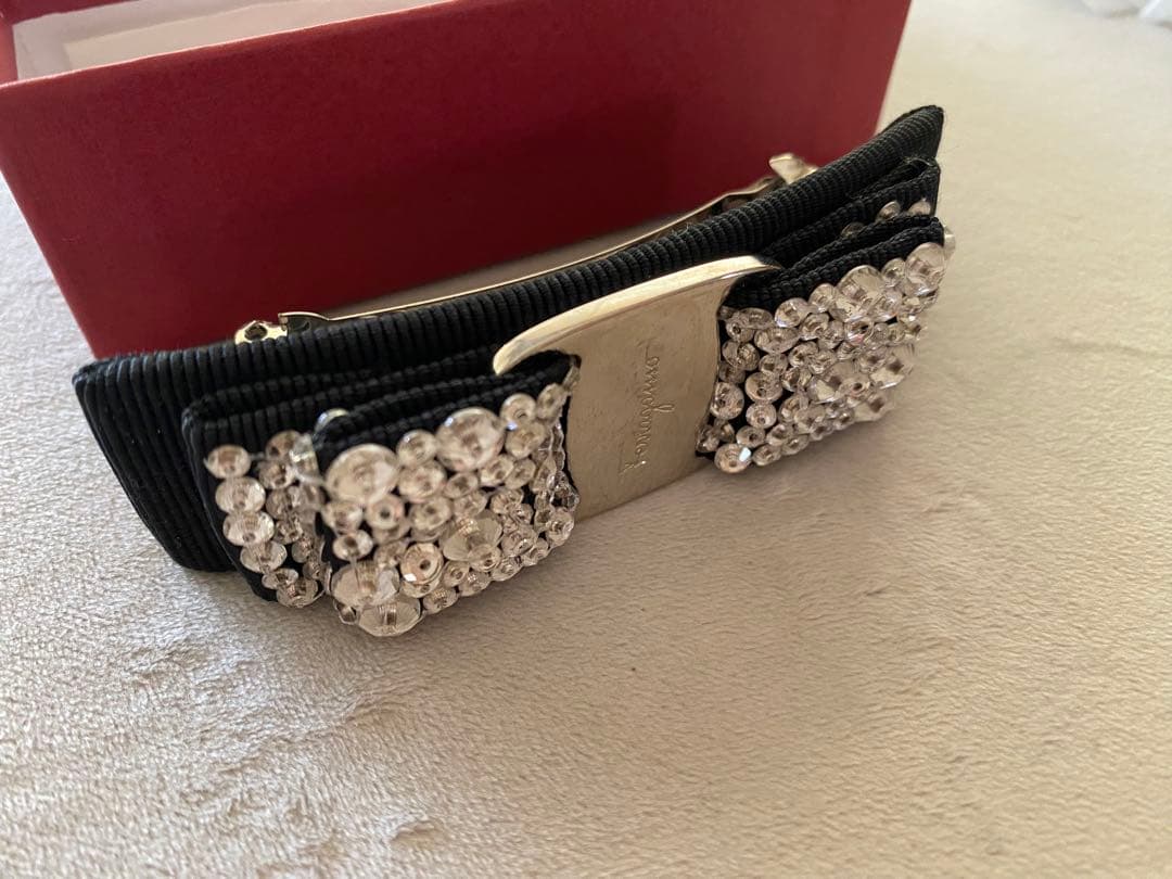 美品　フェラガモFERRAGAMO＊バレッタ Vara Bow 黒xシルバー