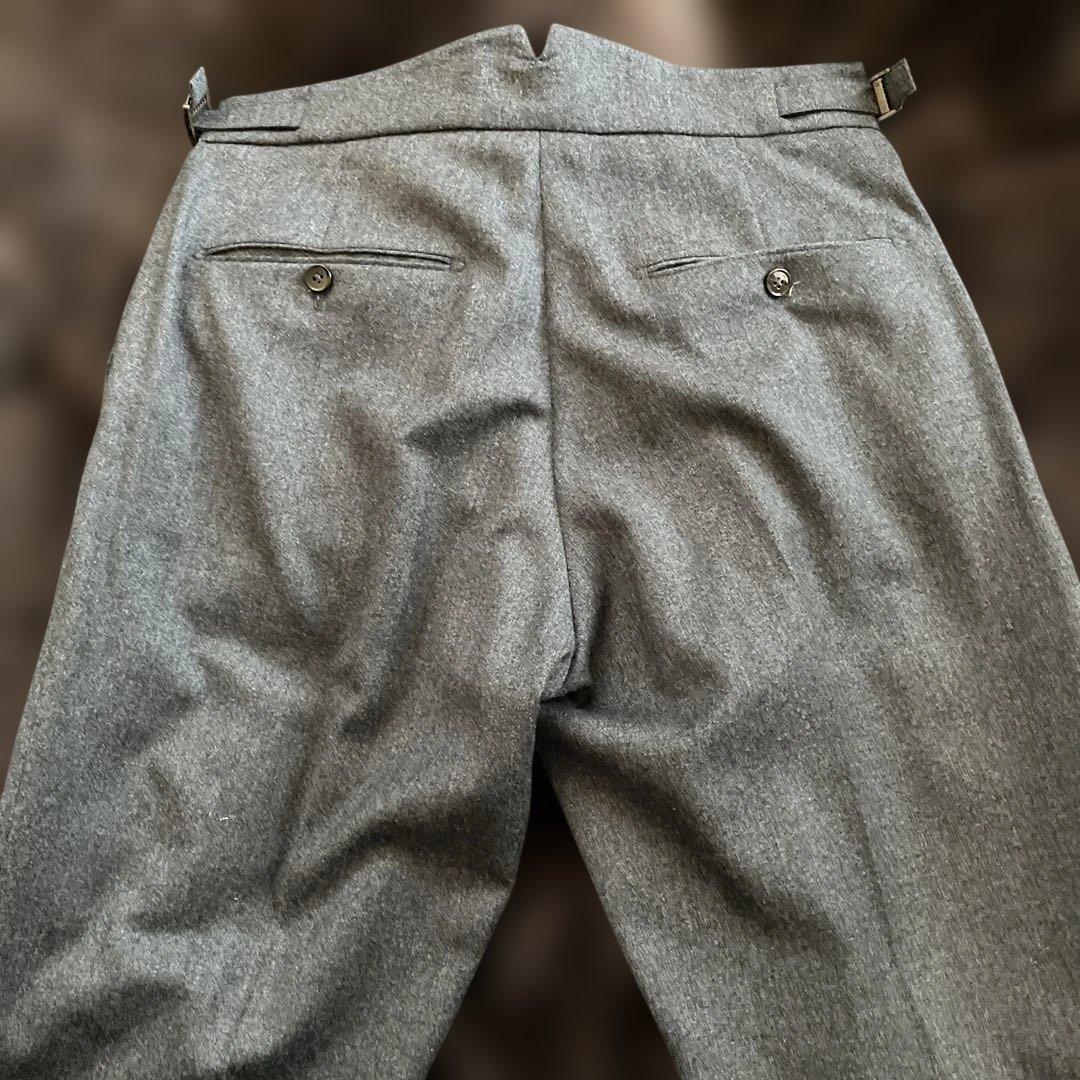 BERWICH ベルウィッチ スコッチ ウール 2プリーツ パンツ（グレー）