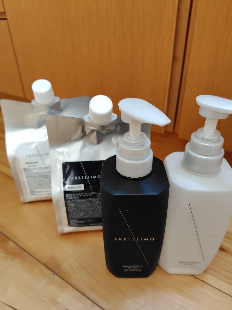 ✩capri✩アルベリーモ　シャンプー＆トリートメント セット