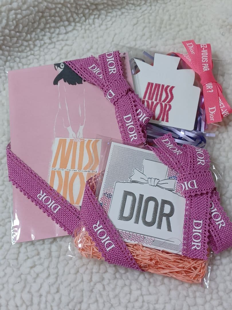 【◇新品◇】ディオールショウ サンク クルール 151 マシュマロ