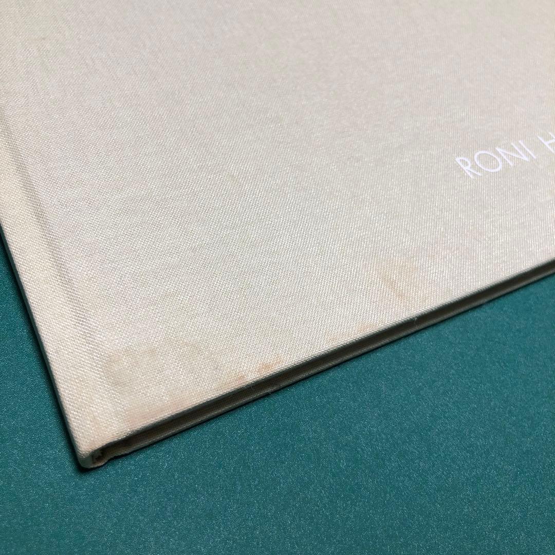 bird by RONI HORN ロニ・ホーン作品集