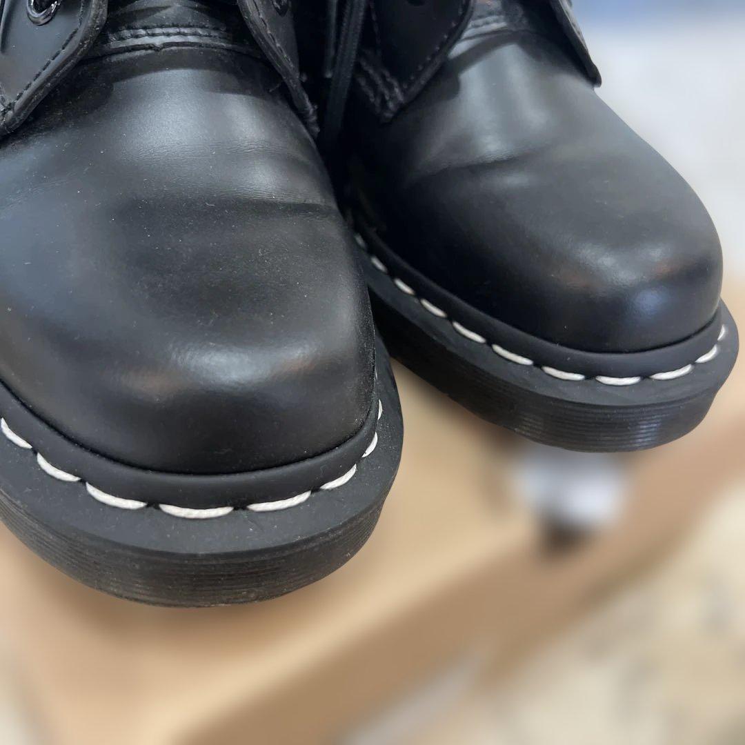 Dr.Martens　ドクターマーチン 1460 ホワイトステッチ 8ホール