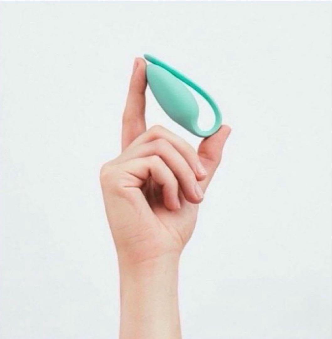 エルビートレイナー (骨盤底筋トレーニング) - Elvie