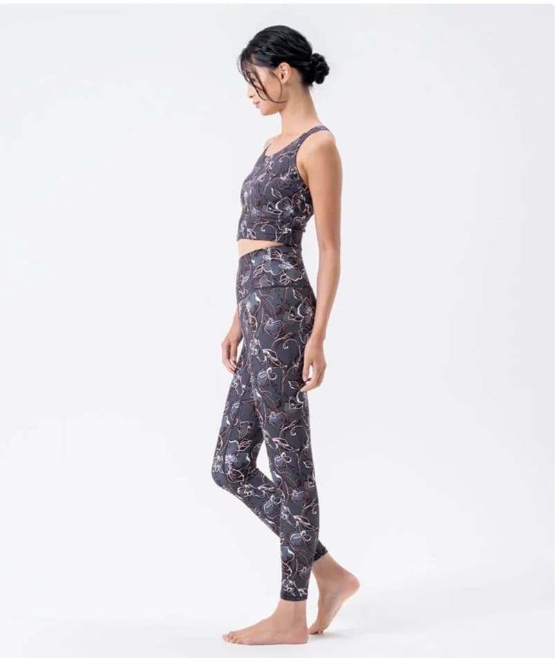 SUKALA 【新品未開封 L】ヨガウェア ラインフラワープリント 上下セット