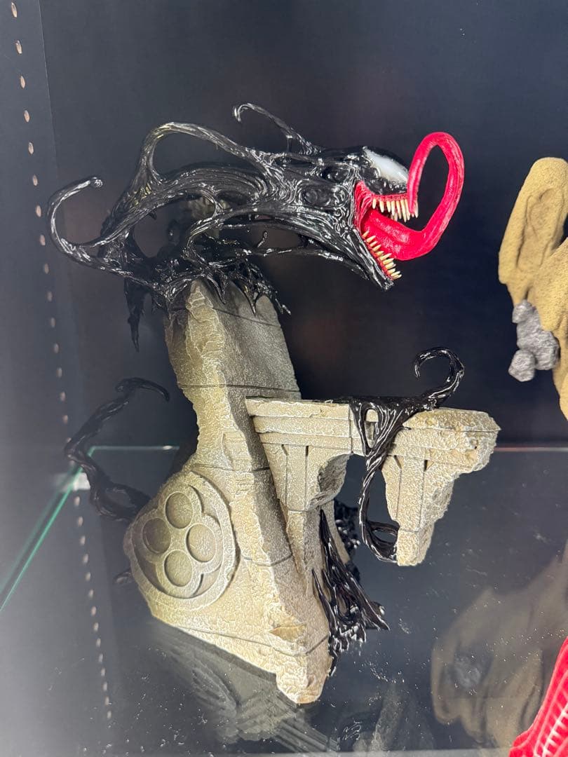 あ、ホットトイズスパイダーマン 台座、ヴェノム顔シンビオート