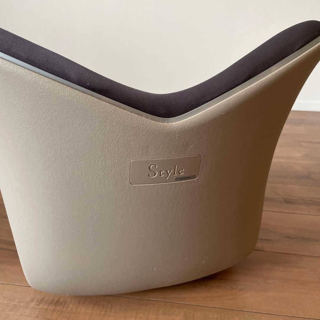 Style バタフライ型姿勢矯正クッションチェア