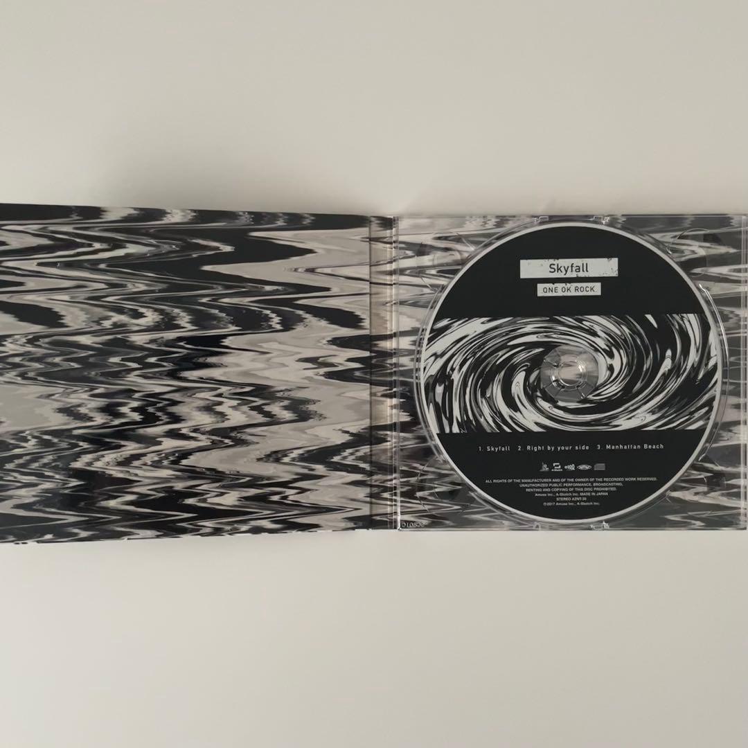 会場限定CD 「Skyfall」 - ONE OK ROCK
