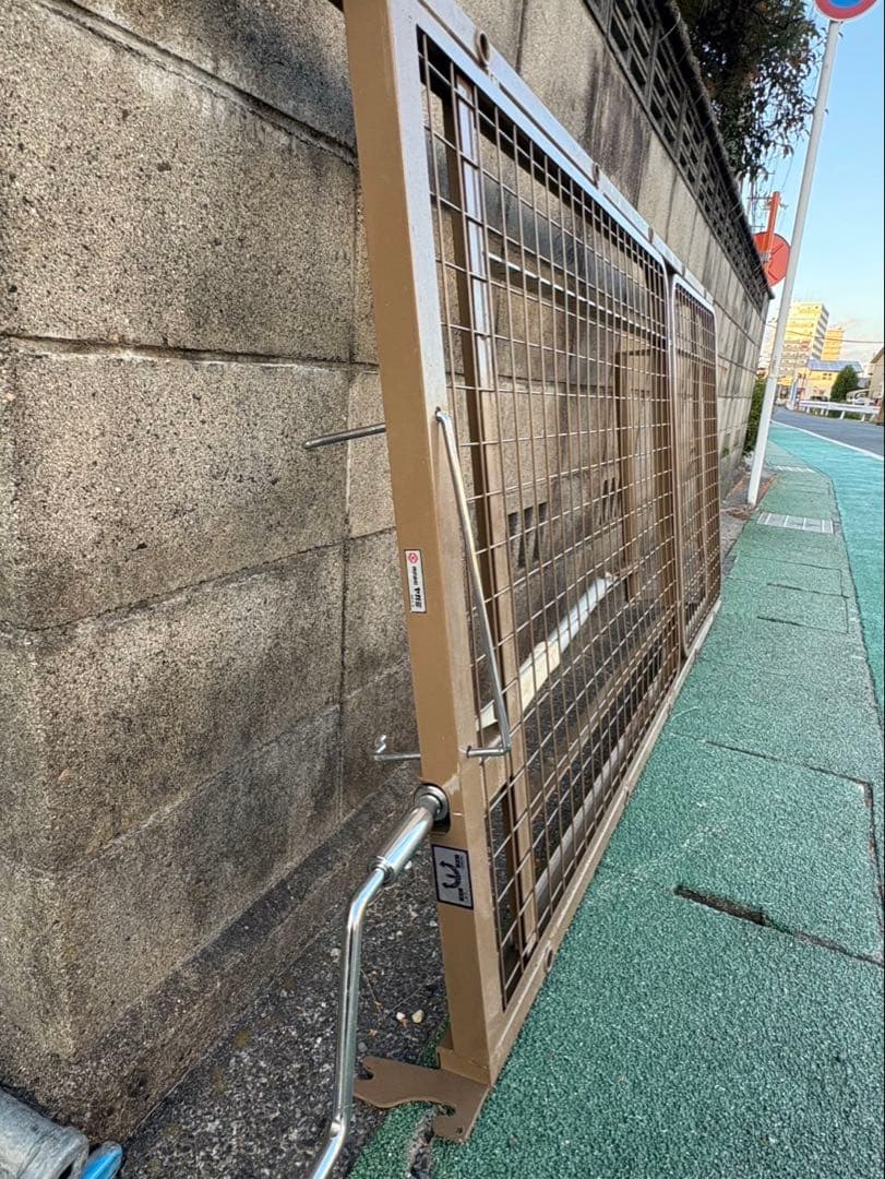 引き取り！　綺麗！介護用ベッド 手動調整機能付き メッシュ