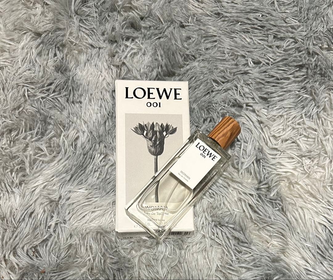 LOEWE 香水　001