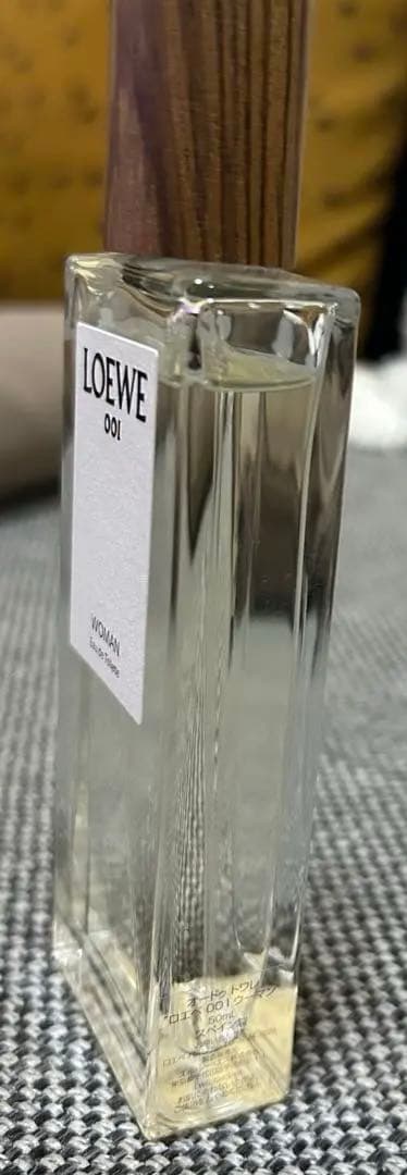 LOEWE 香水　001